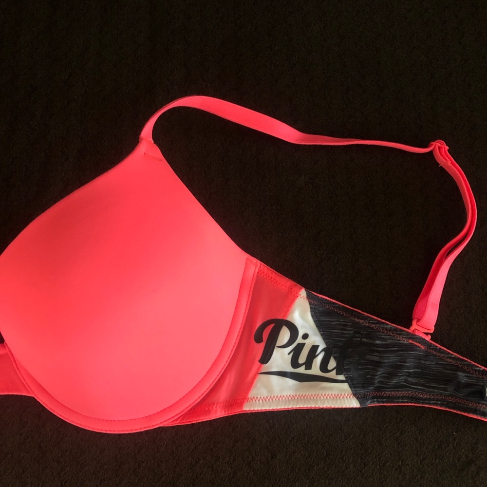 3/$20 PINK VS Bra 34C NWOT
